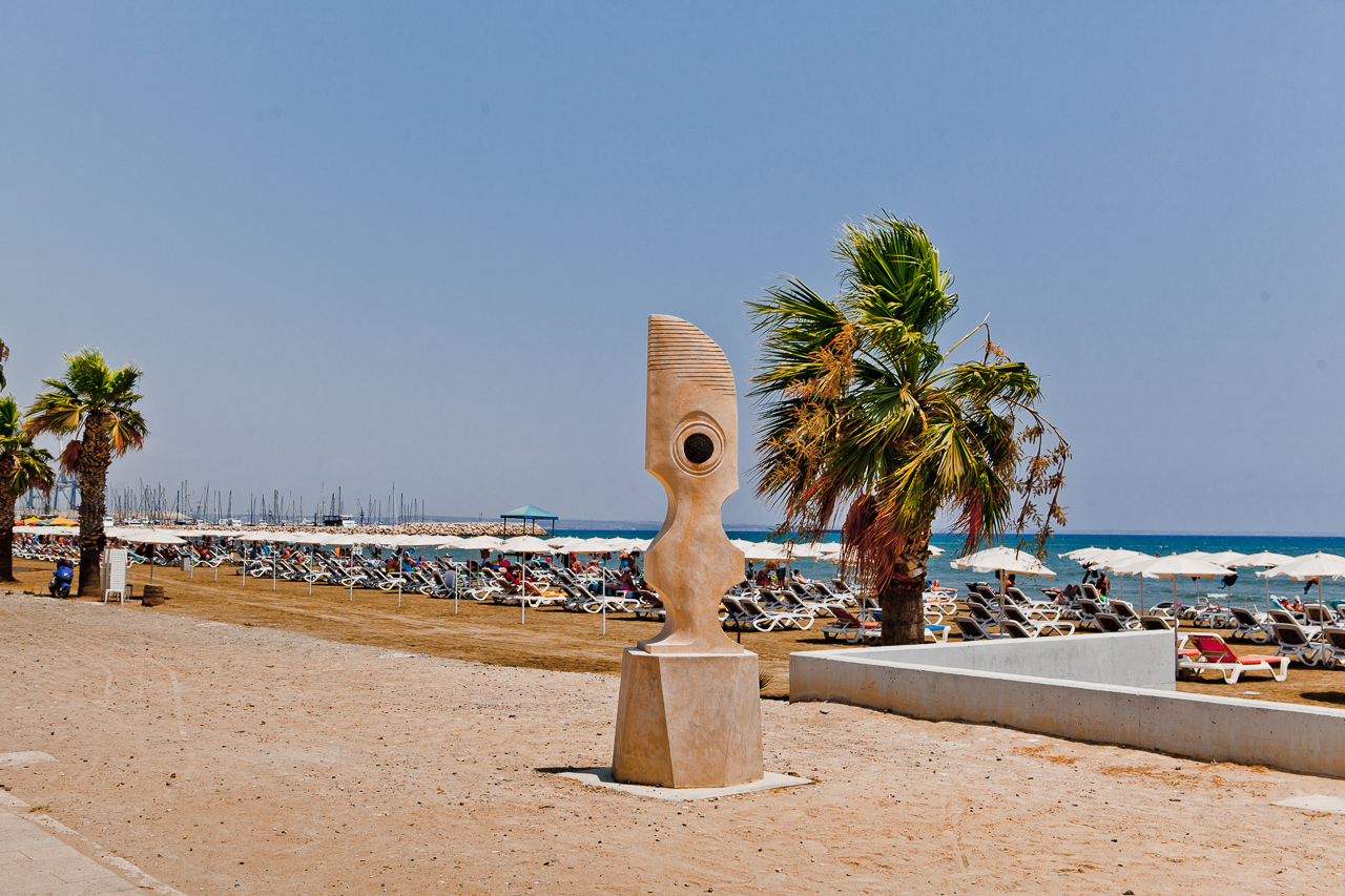 Finikoudes beach