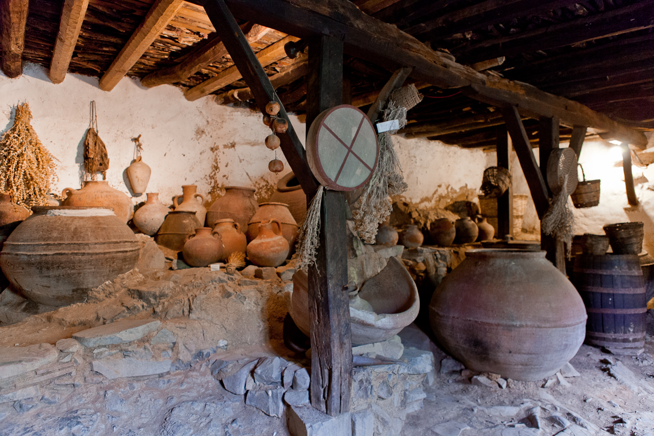 Fikardou village