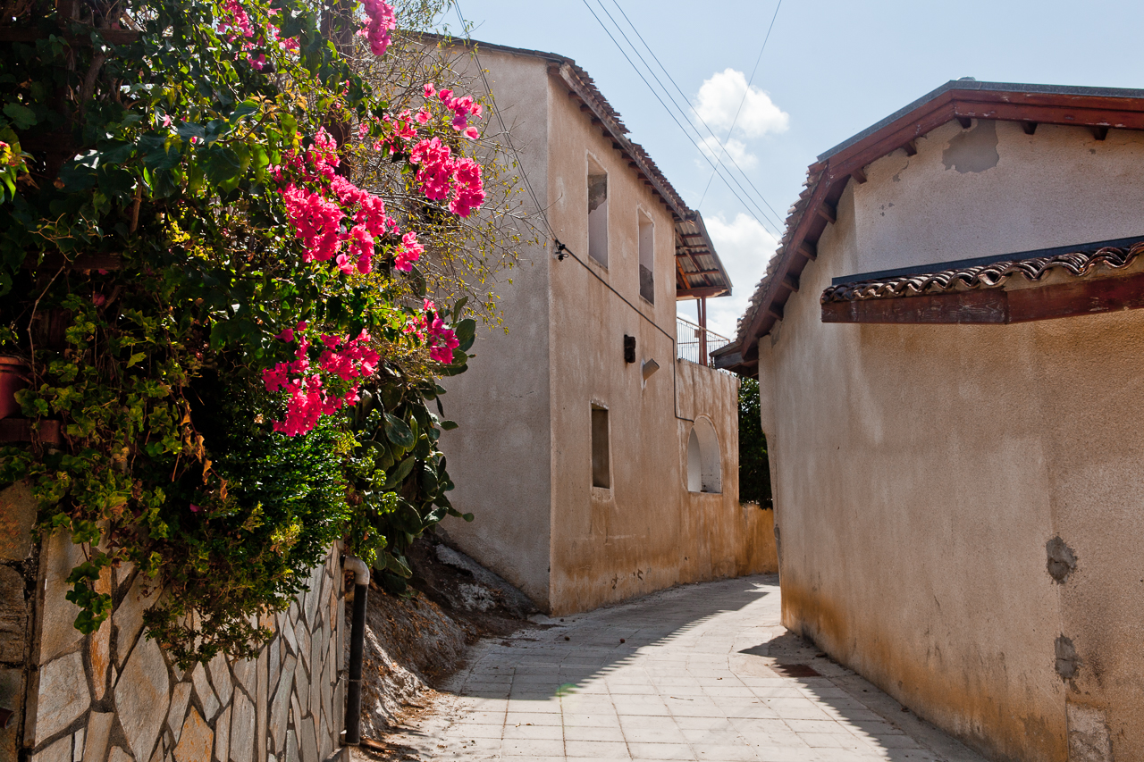 Evrychou village