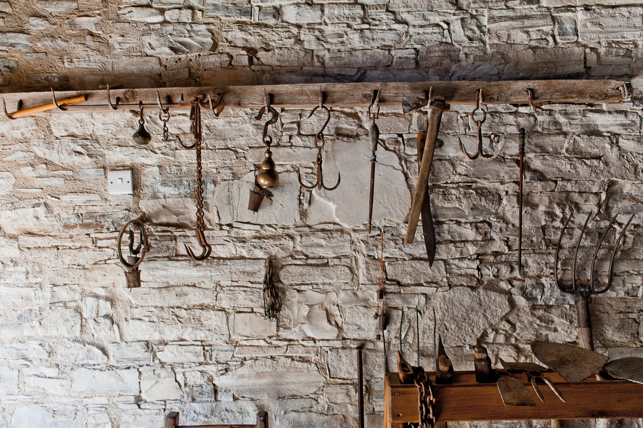 Bee &amp; Embroidery Museum, Kato Drys village