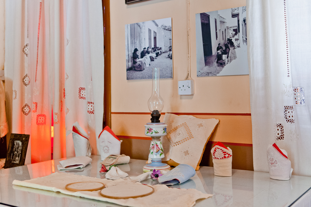 Bee &amp; Embroidery Museum, Kato Drys village