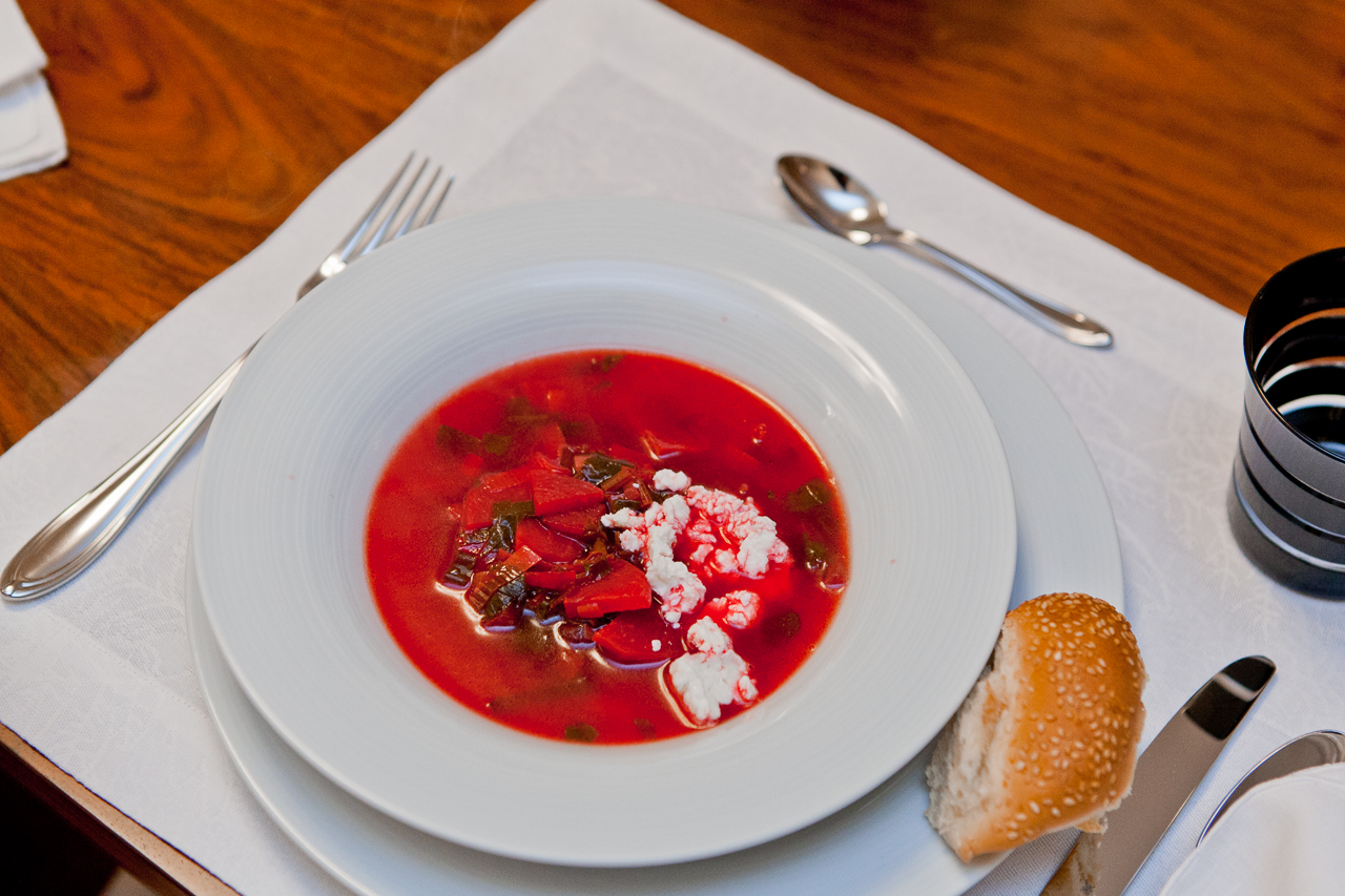 Vegetarian beetroot soup