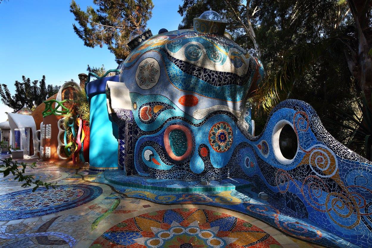 The Blue House, Euphoria Art Land, Пиргос
