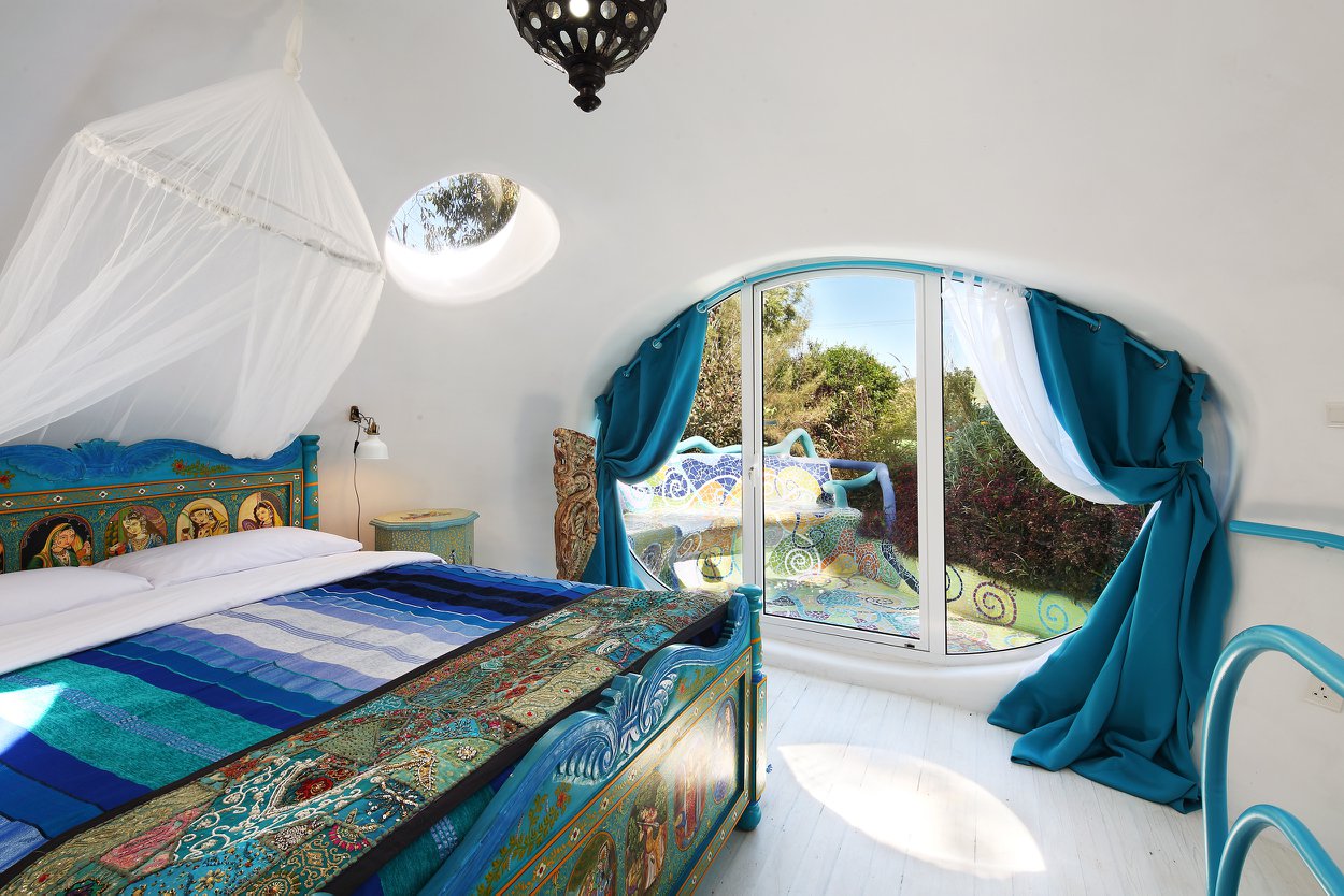The Blue House, Euphoria Art Land, Пиргос