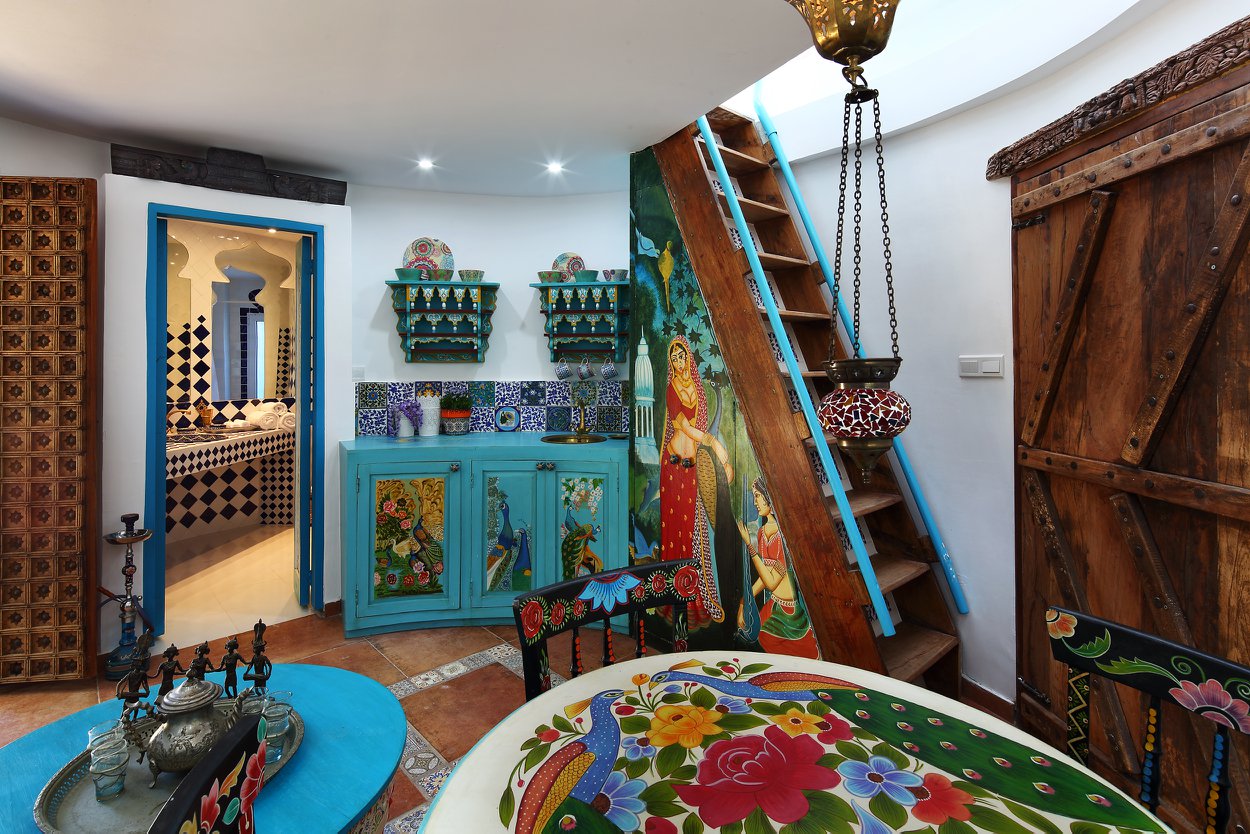 The Blue House, Euphoria Art Land, Пиргос