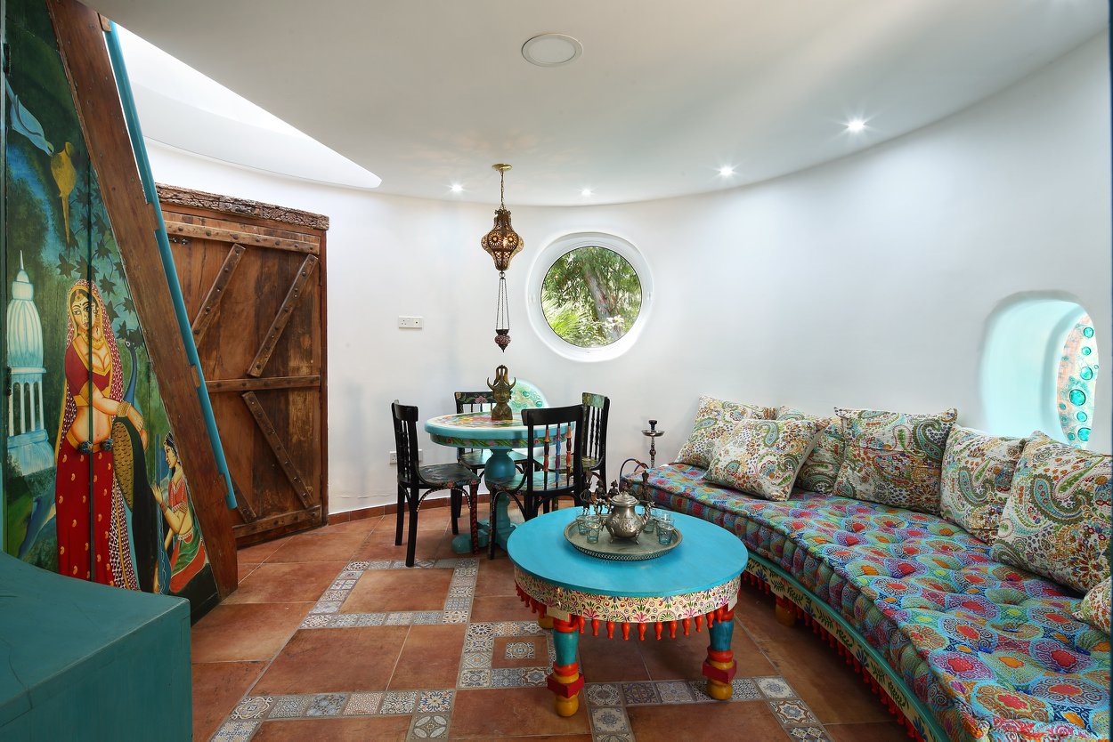 The Blue House, Euphoria Art Land, Пиргос