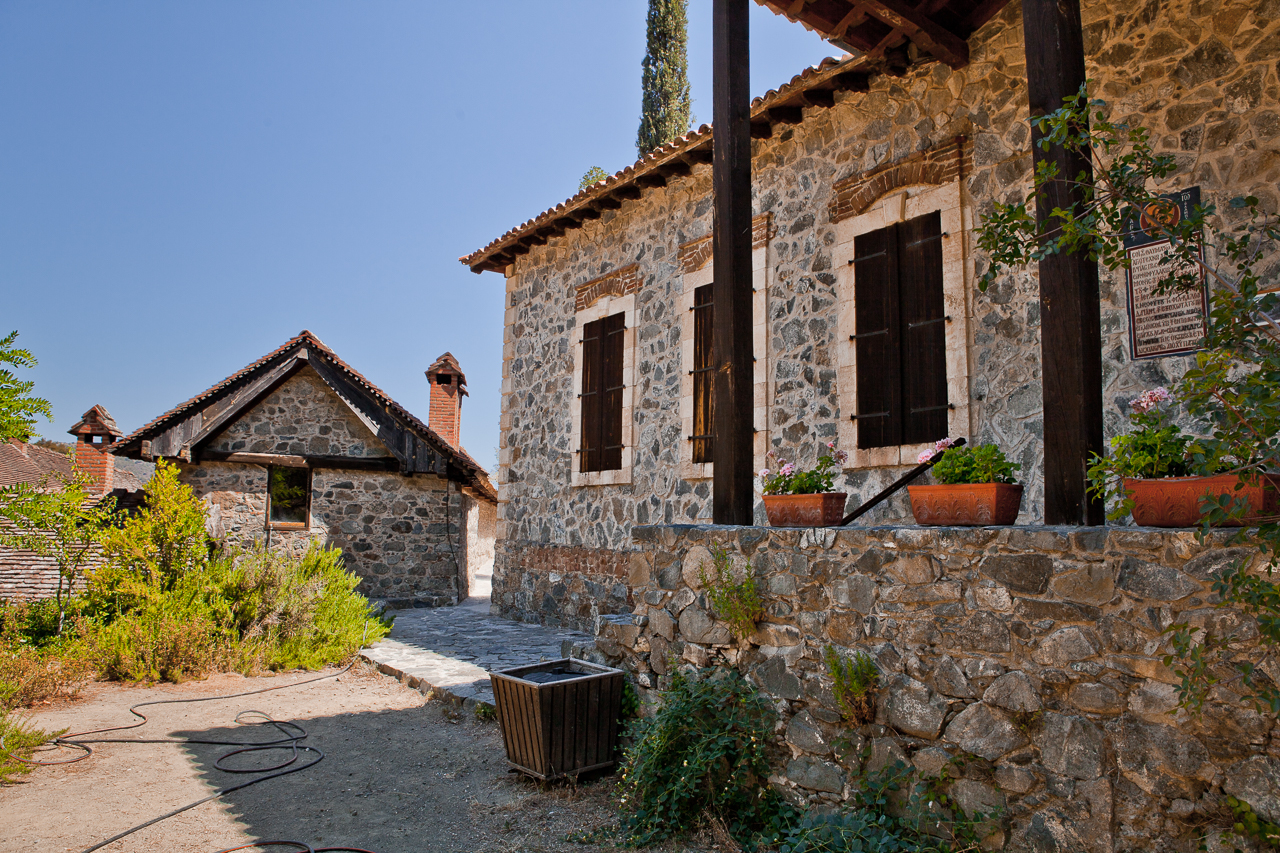 Kalopanayiotis village