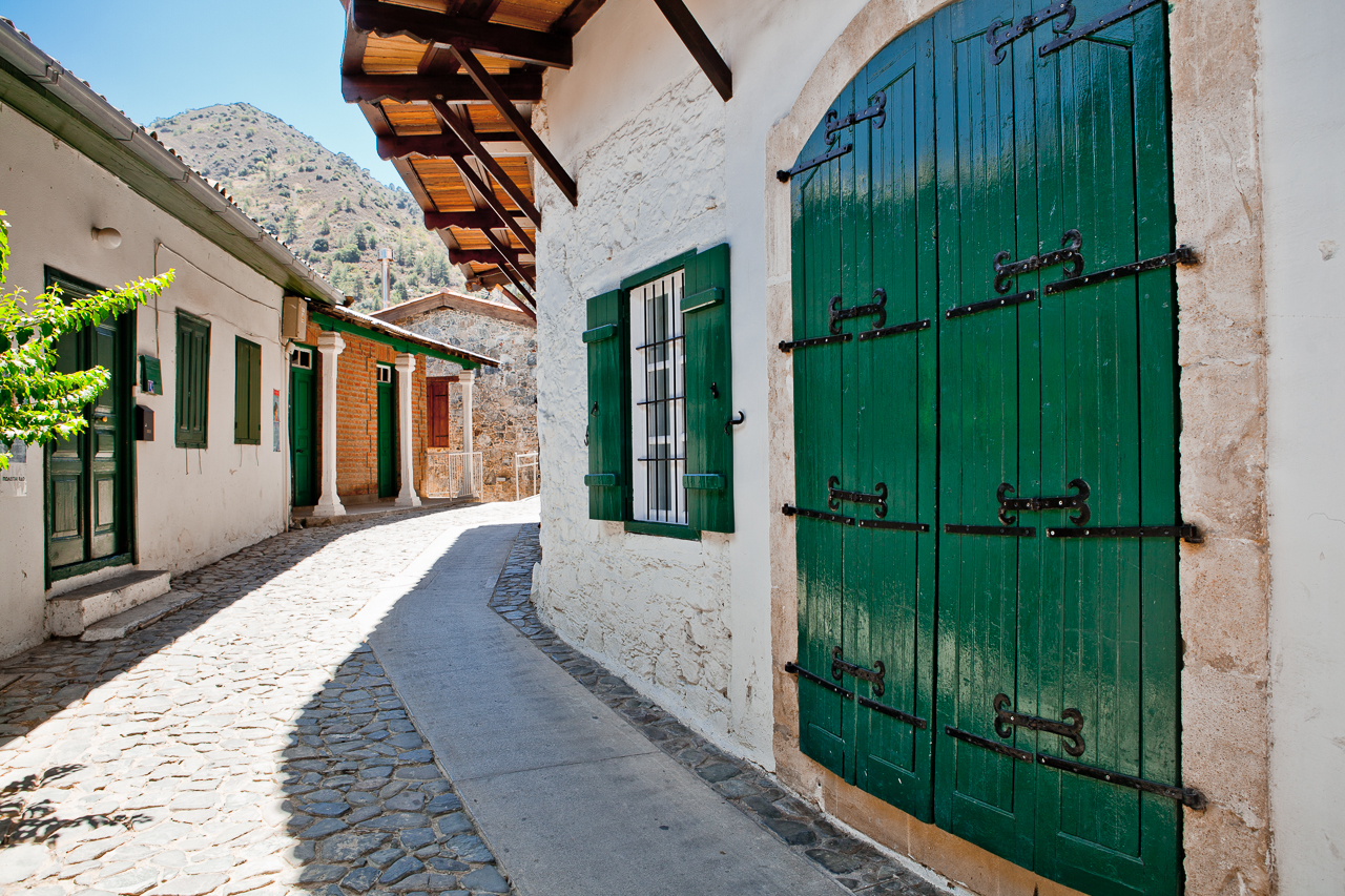 Kalopanayiotis village