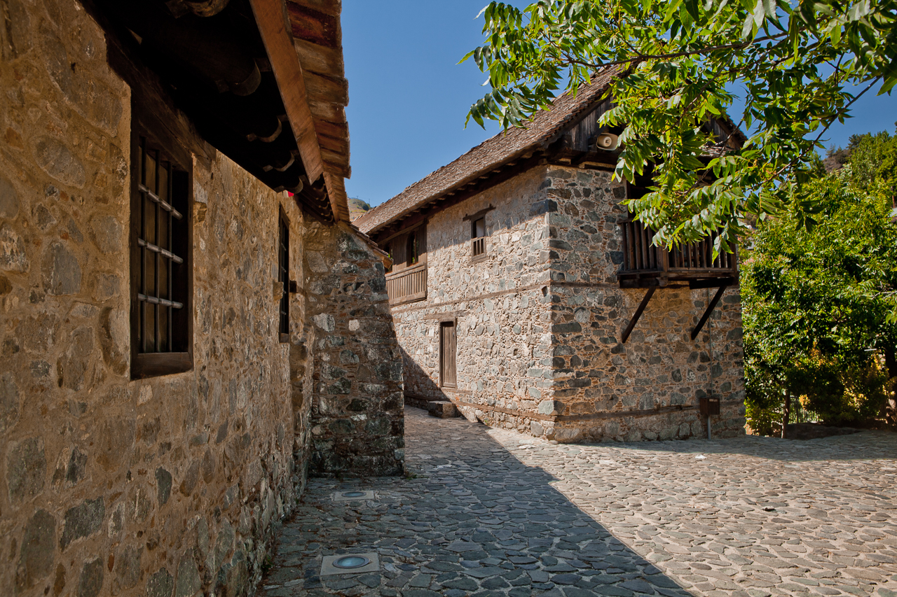 Kalopanayiotis village