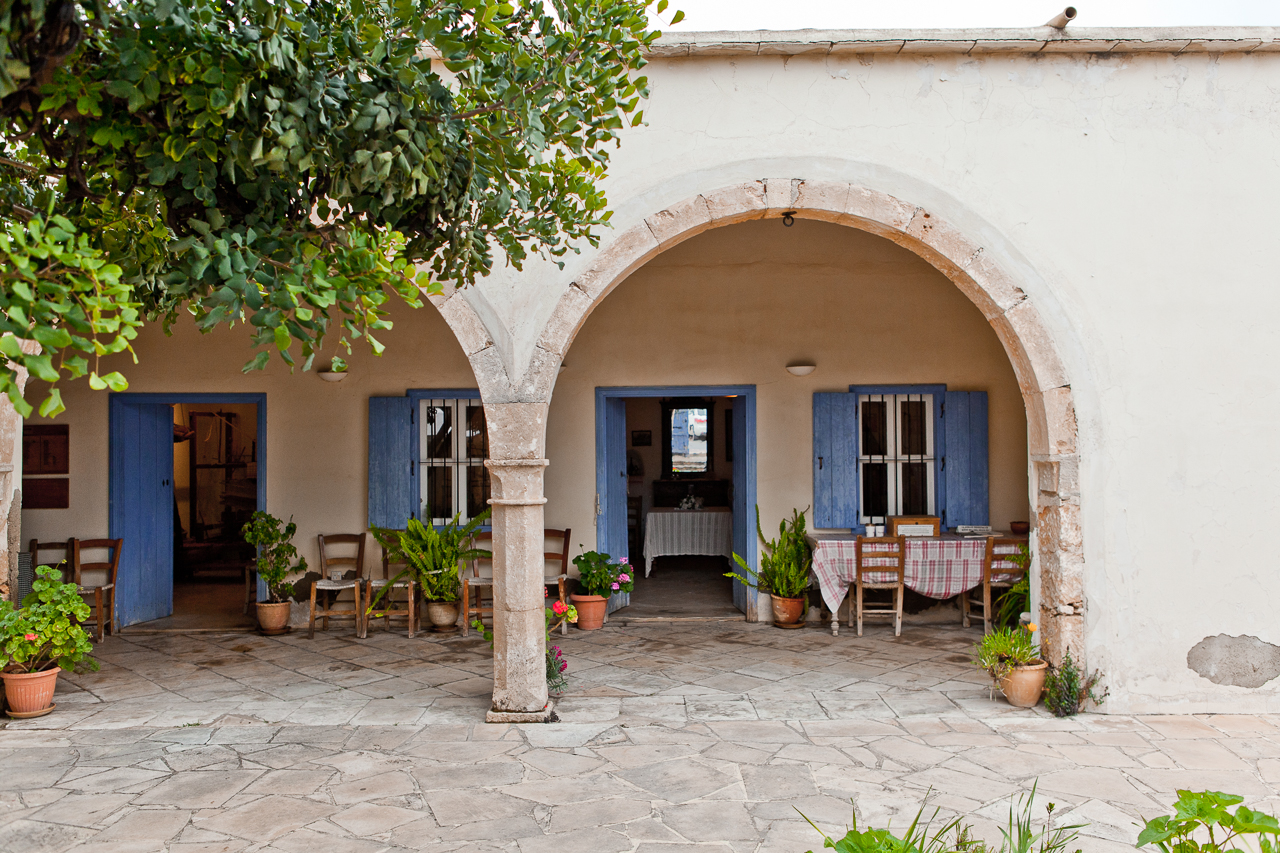 Traditional house in Deryneia