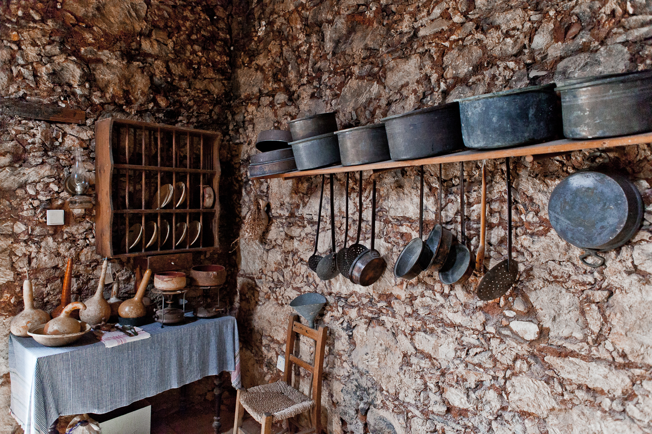 Traditional house in Deryneia