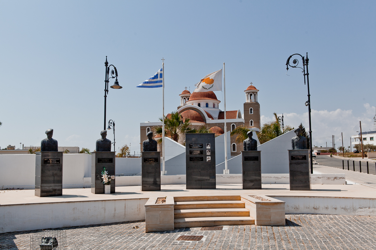 Sights of the Liopetri village