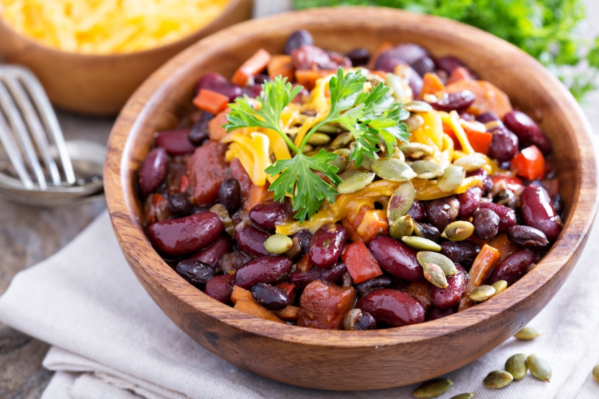 Салат с бобами Borulce Salatasi