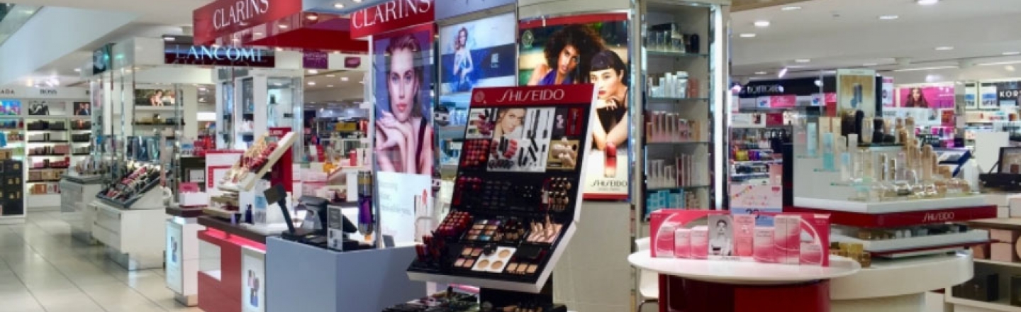 Гипермаркет Debenhams Korivos в Пафосе