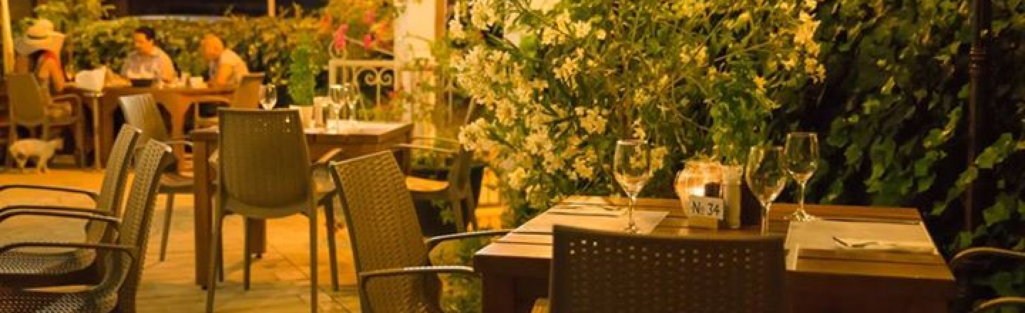 Landhaus Kitchen, Larnaca Landhaus Kitchen, Larnaca