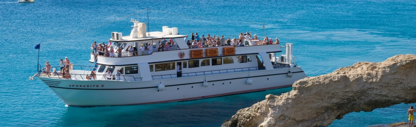 Лодочный центр Aphrodite II — летние круизные линии в Айя-Напе