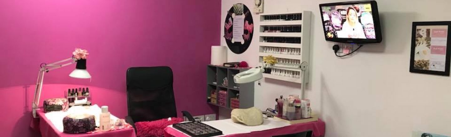 Маникюрный салон Just Nails by Christy в Ларнаке