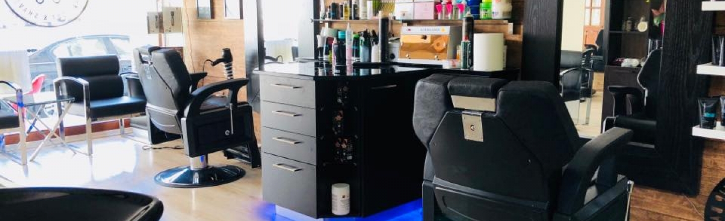 VIP Barber Men`s Hair Salon, барбершоп VIP Barber в Никосии