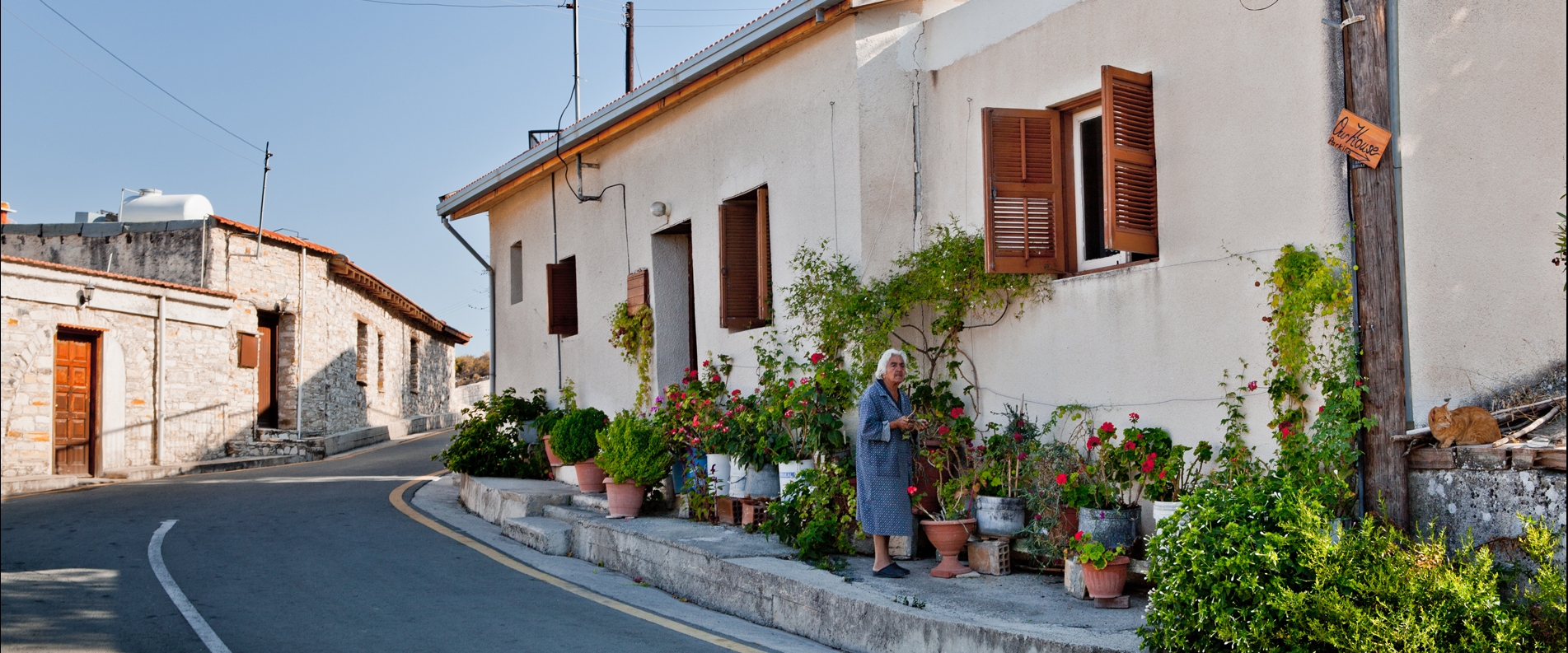 Kato Drys – Vavla – Lageia: a tour of the White Mountains