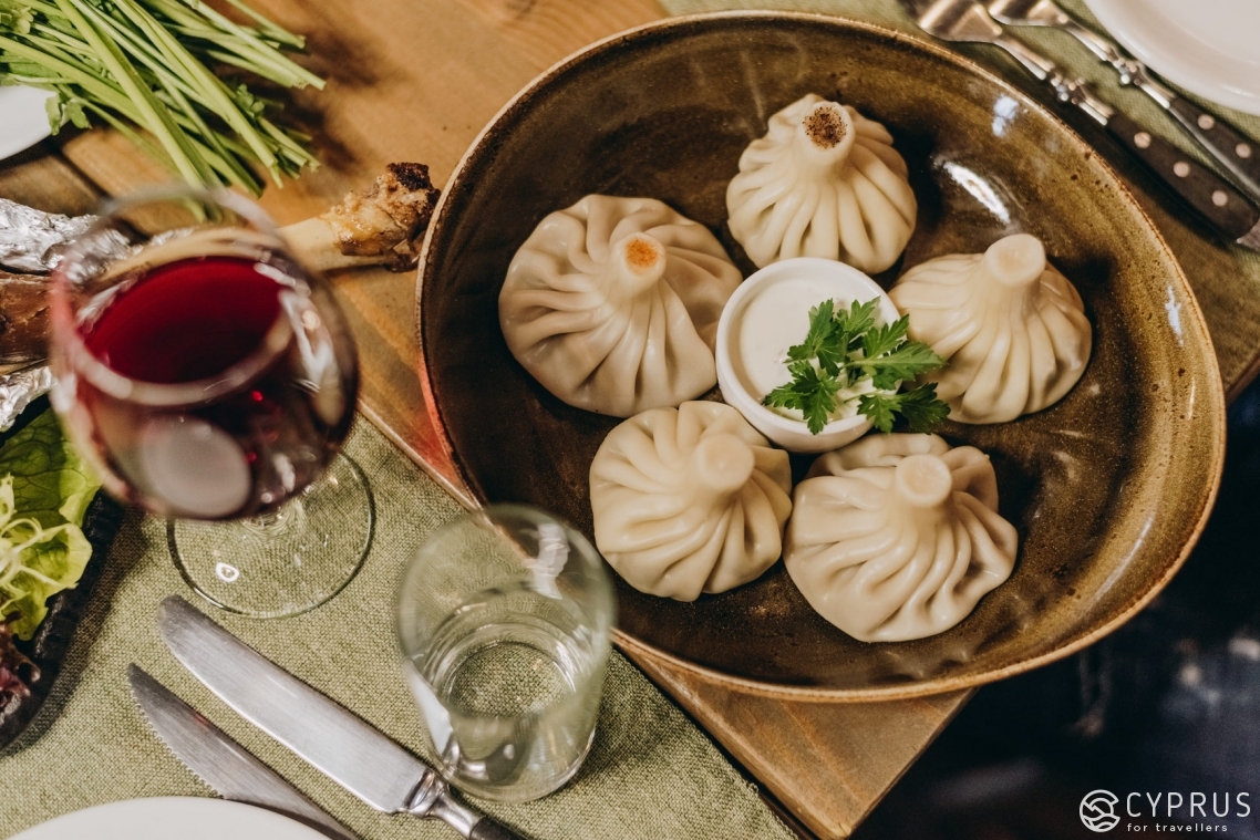 Хинкали — блюдо грузинской кухни 